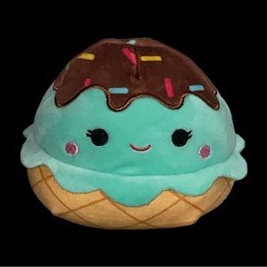 KellyToy Squishmallow Minis 6 pieces perfect condition